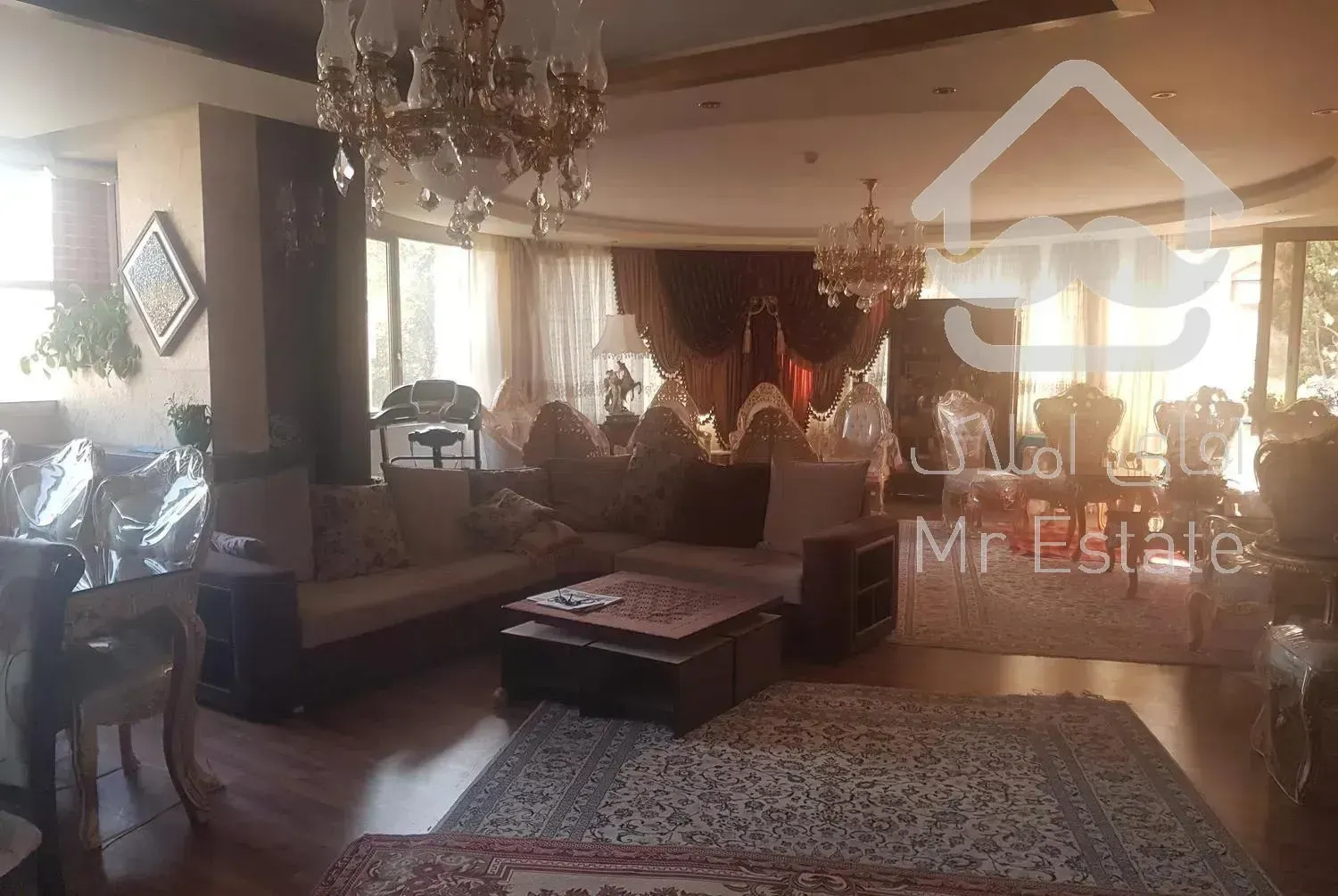 175 متر آپارتمان 3 خواب شیک ۳ طرف نور باغ دریاچه