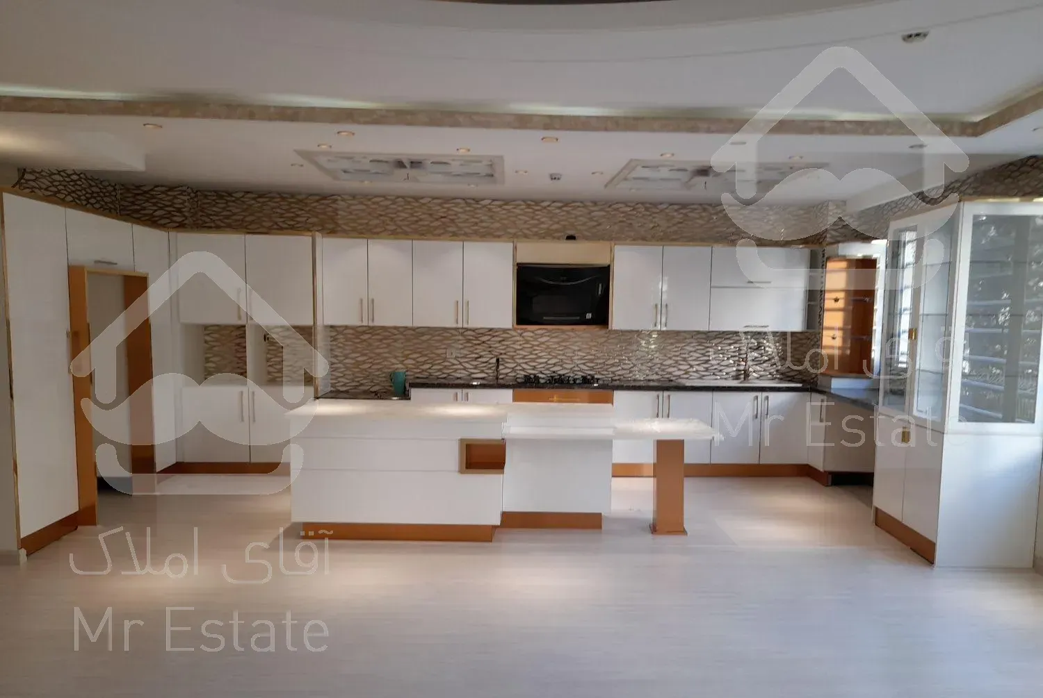 منیریه صداقت ۱۶۲ متر تکواحد ۳ خواب