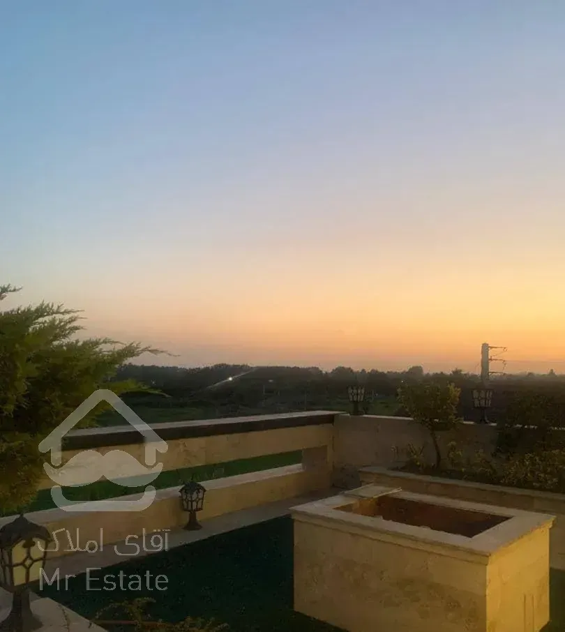 فروش خانه ویلایی ۳۳۵ متری ۳ خوابه دارای روف وجکوزی