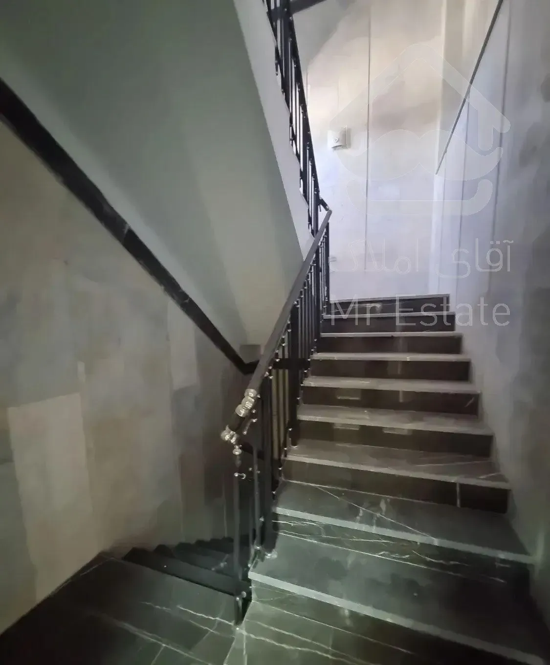 سعادت آباد صراف ها ۱۲۲ متر نوساز/ تک واحد