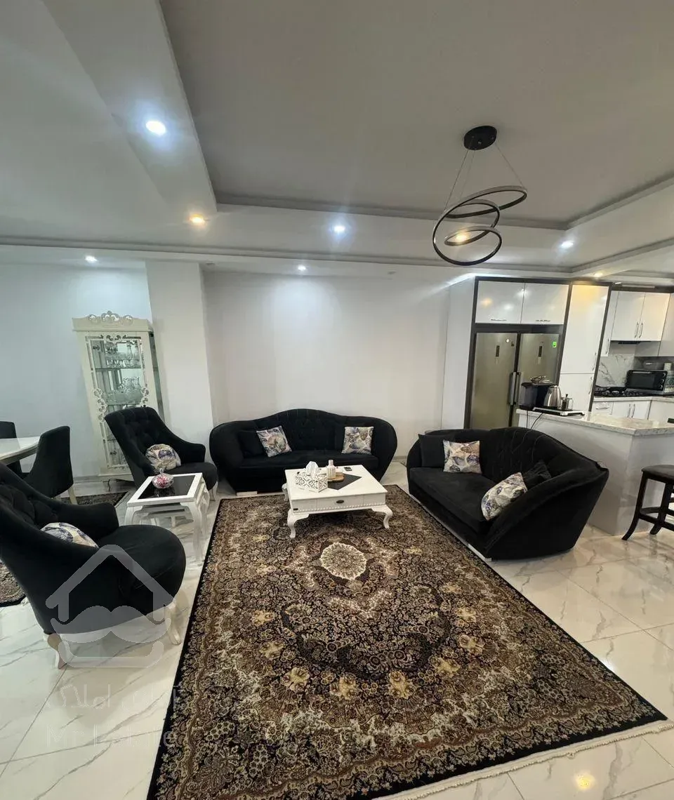 فروش واحد ۹۵ متری فول در خیابان ورزش