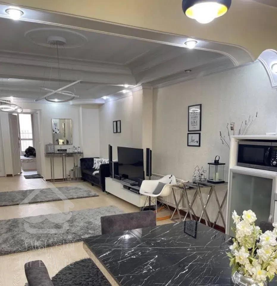 آپارتمان ۷۸متری /فستیوال نورونقشه درالاله شرقی