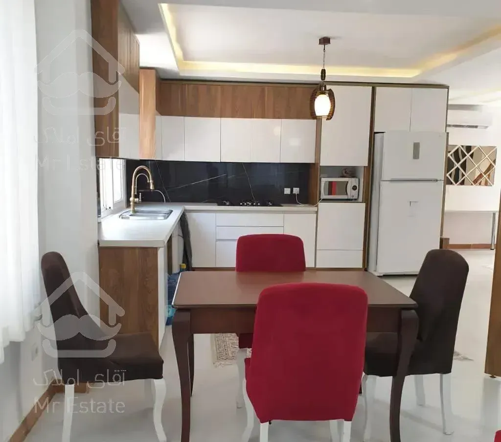 تریبلکس ۳خواب نوساز فول مبله روفدار