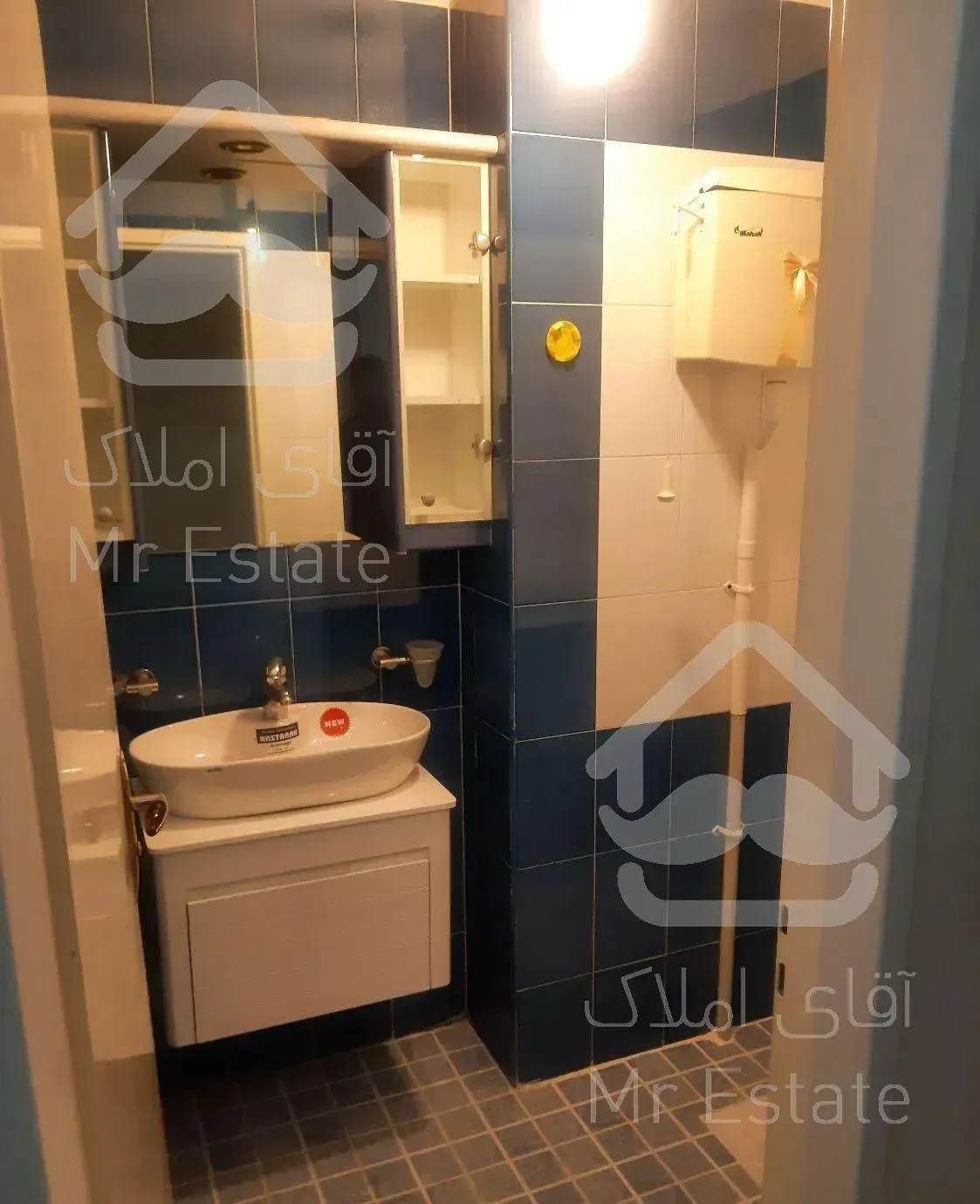 ۱۲۸ سه خواب روبرو باغ