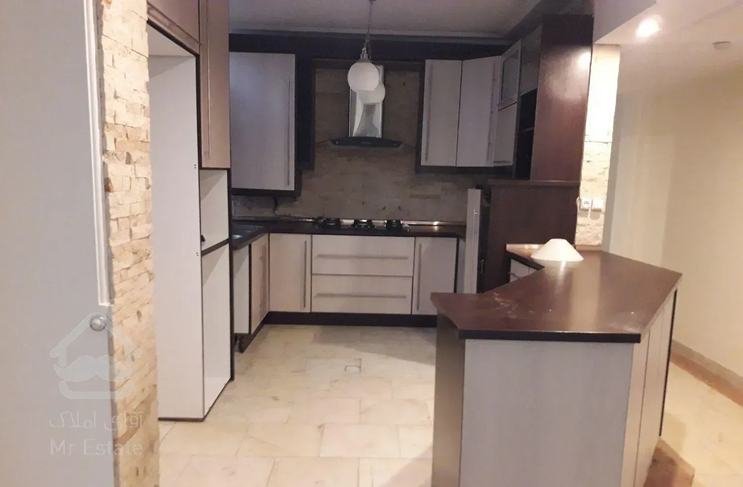 آپارتمان ۱۴۲ متری ۲ خوابه در ظفر نفت