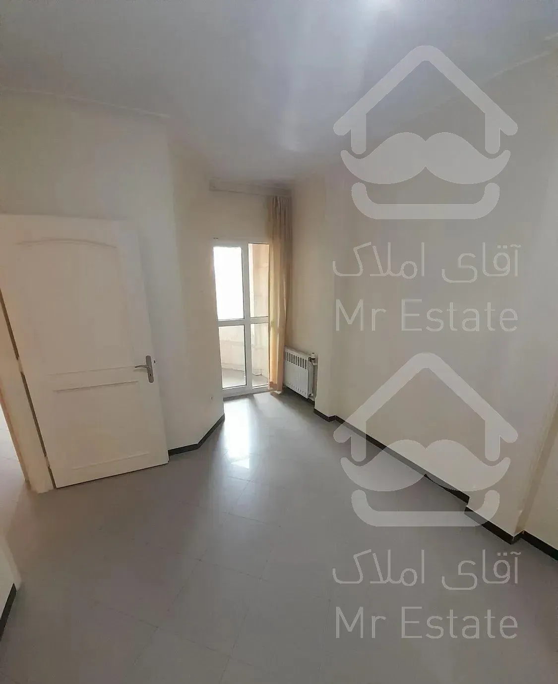 100 متر ( نور نقشه لوکیشن )