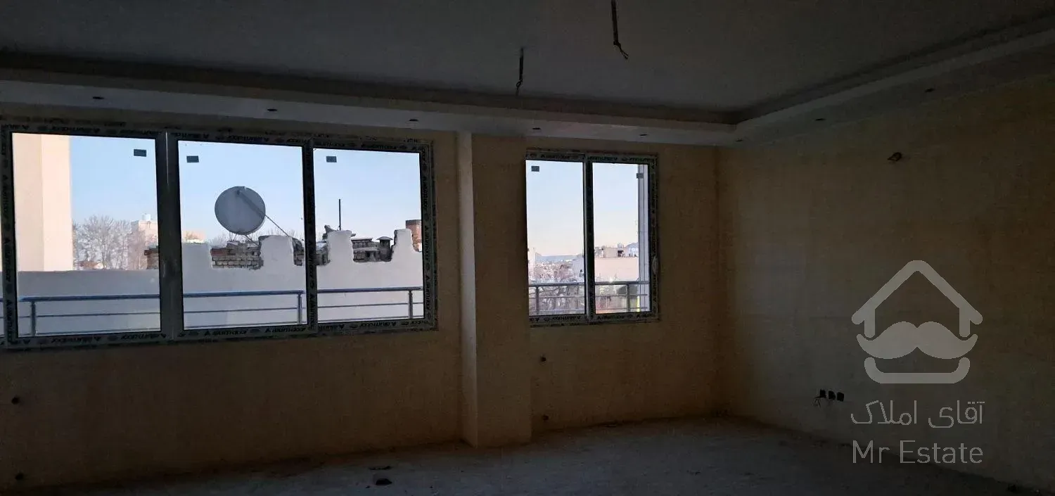 آپارتمان ۱۳۹ متر/۳ خوابه/چهارراه باهنر