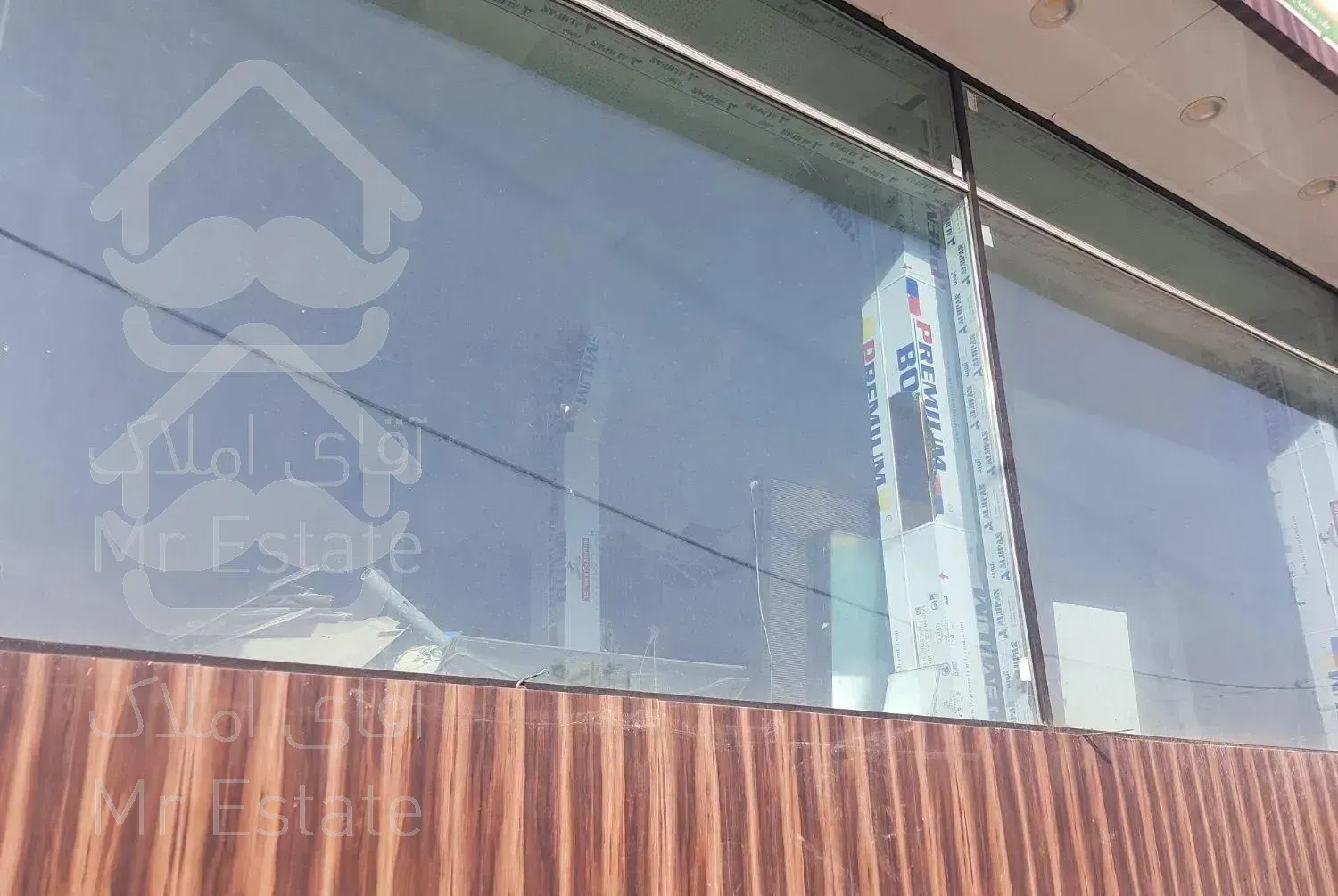 تجاری ۱۲۰ متر  ارتفاع ۵ بر اشرفی اصفهانی