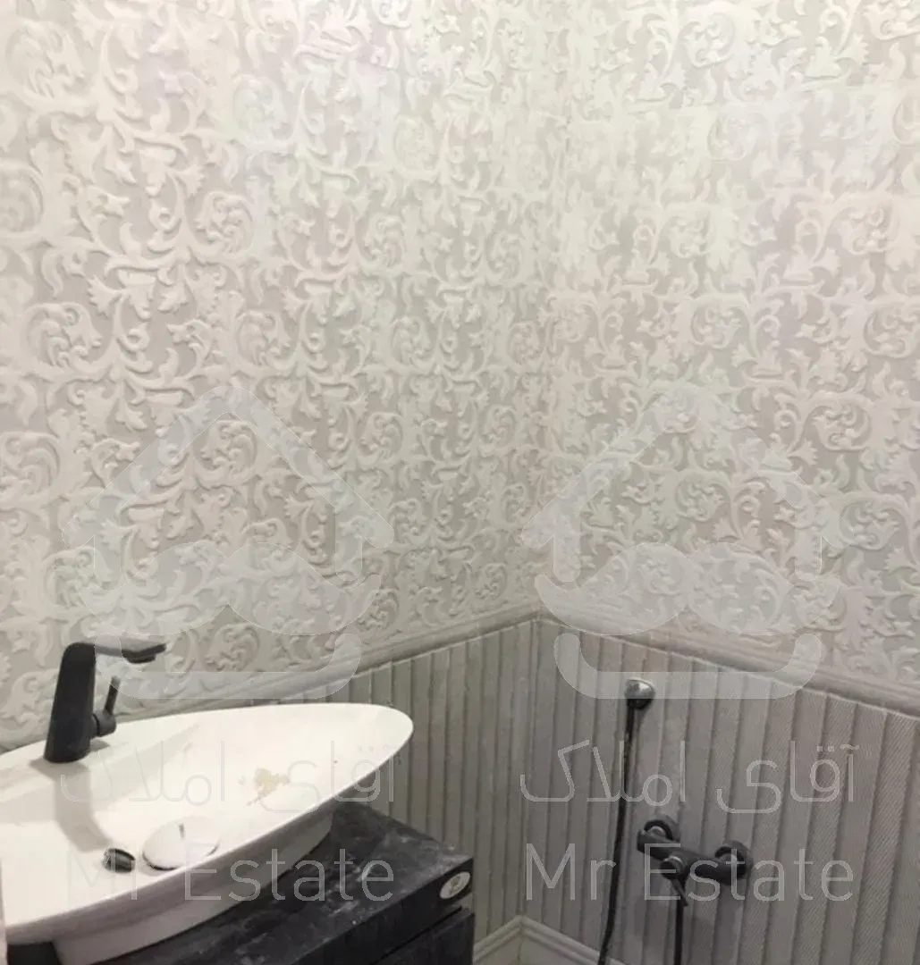 134متر/تاپ لوکیشن/روف گاردن/تک واحدی