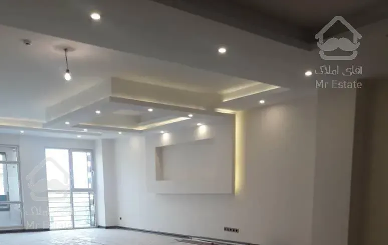 105 متری  +  معماری مدرن با نمای کلاسیک  /  فاخر