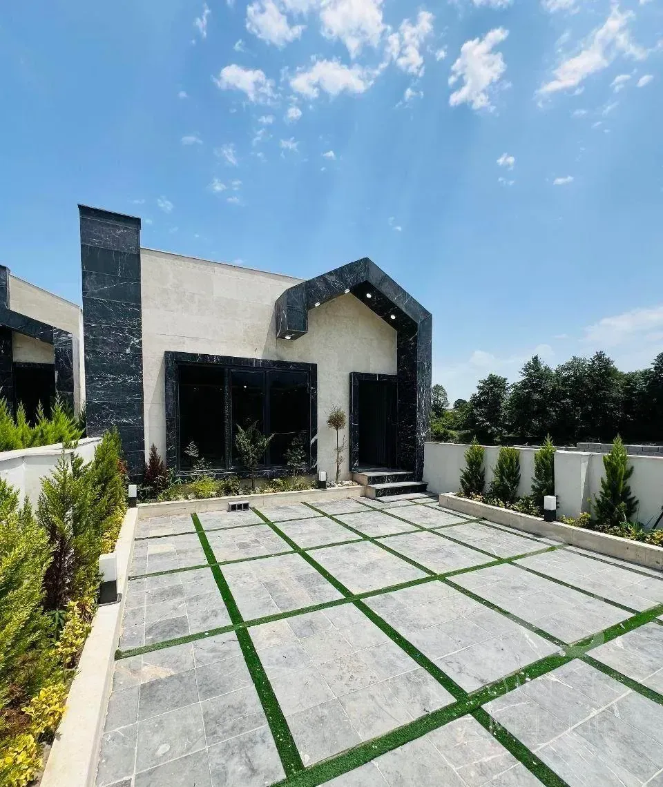 ویلا همکف دوخواب 200 متری شهرکی سند تک‌برگ