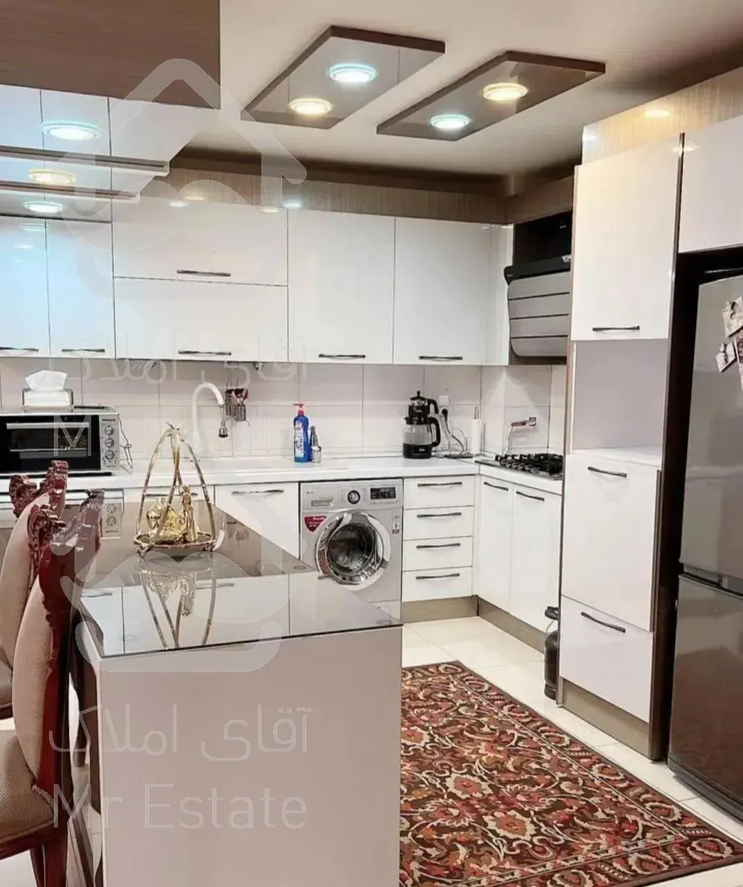 ۹۰ متر دو خواب ایرانشهر با امکانات