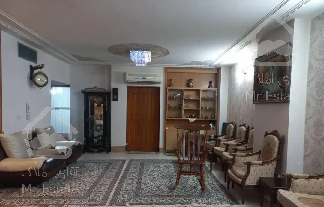 اپارتمان ۱۳۰ متری ملک شهر