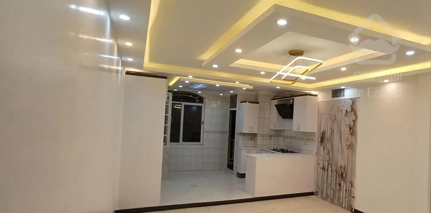 فروش آپارتمان ۶۹ متری ۲ خوابه طبقه ۴