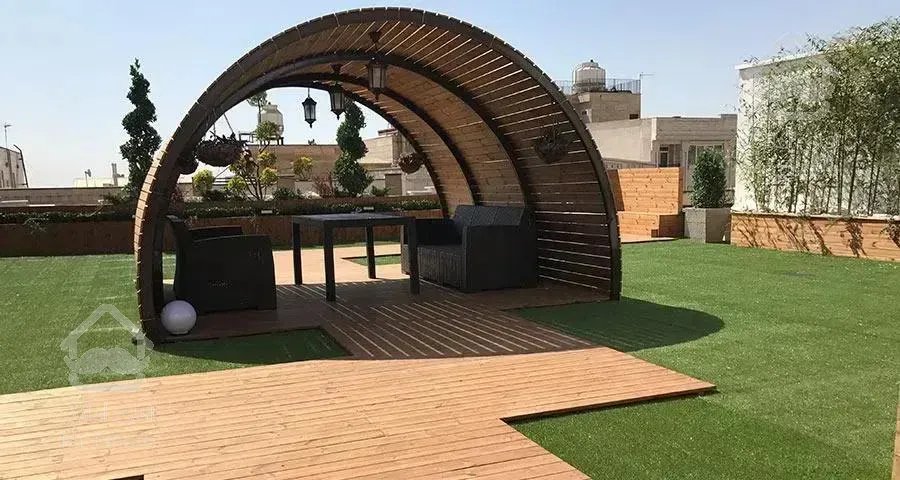 ۱۰۵ متر // روف گاردن // لابی