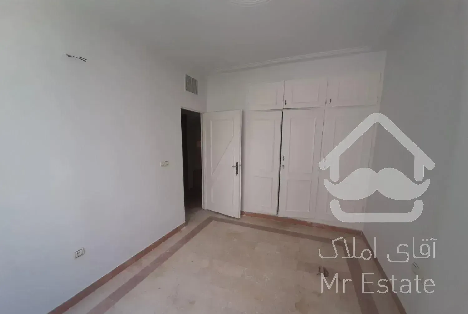 آپارتمان ۱۱۵ متری . دو خواب . نیلوفر ۱