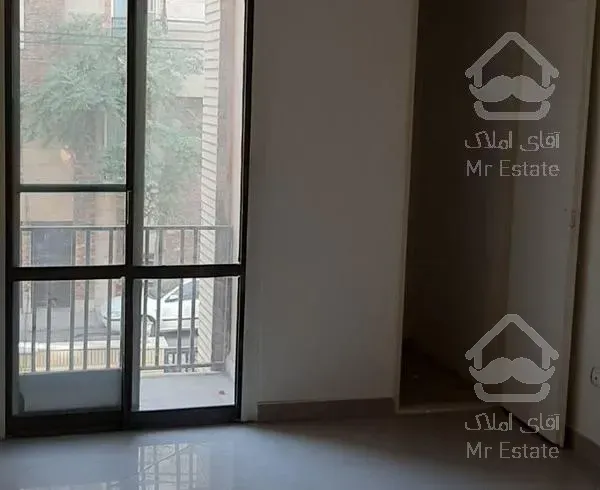 آپارتمان ۸۰متری۲خوابه با پارکینگ و انباری