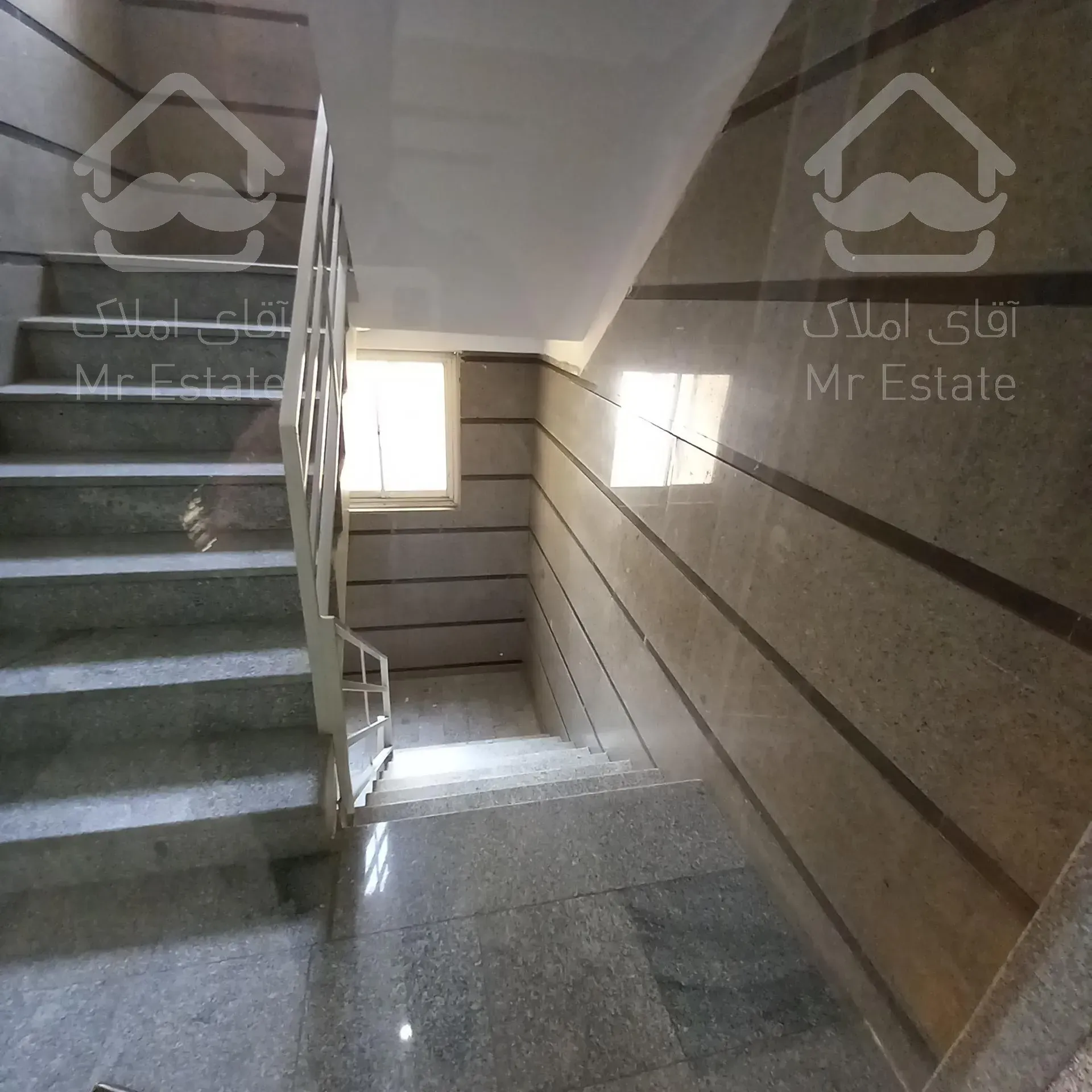 79متر دوخواب سالن پرده خور کم سن بازسازی شده آیت الله کاشانی