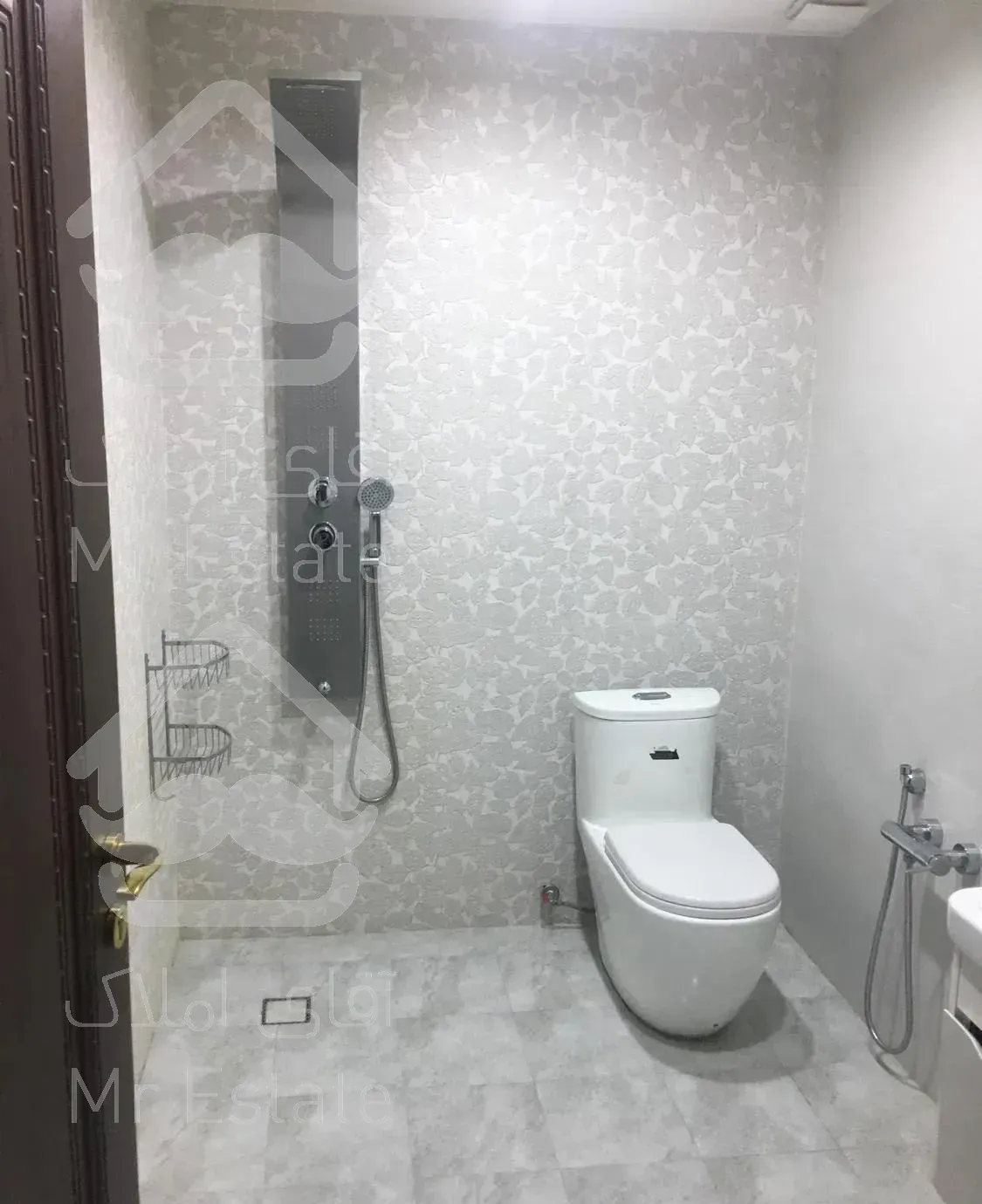 اتوبان صدرشرق شهرک بهشتی 110متر 2خواب تخلیه