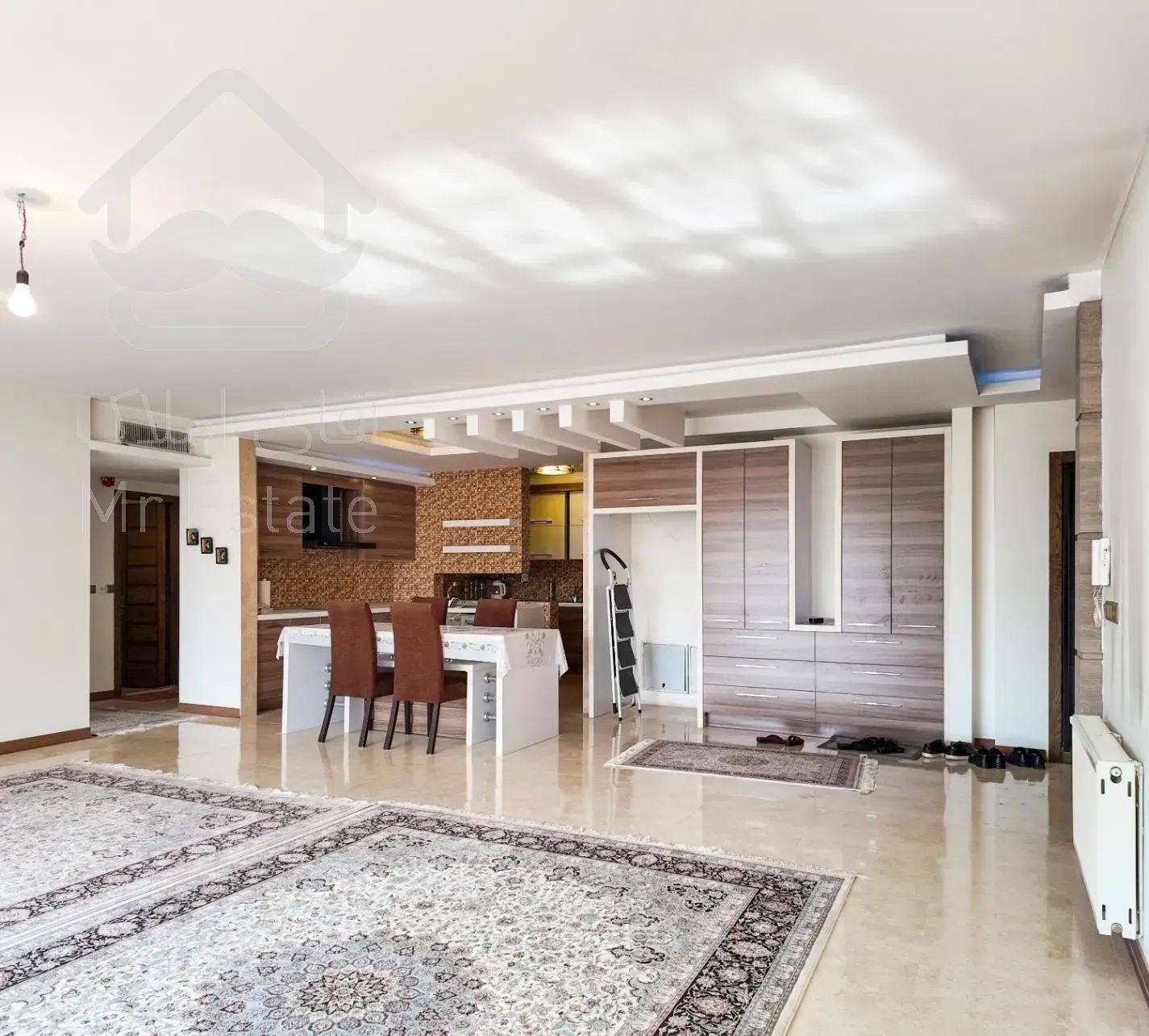 آپارتمان ۲طرف نور ۱۳۵متر خیابان نوبهار ( اقساطی )