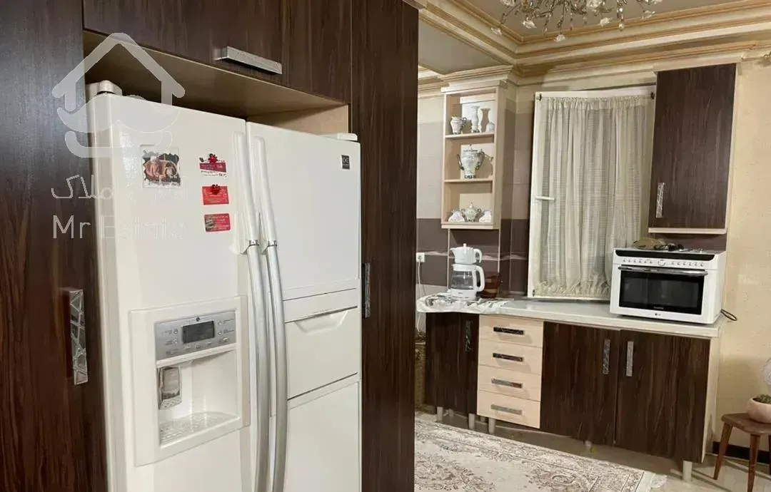 79 متر 2 خواب / بازسازی شده / کوی بیمه