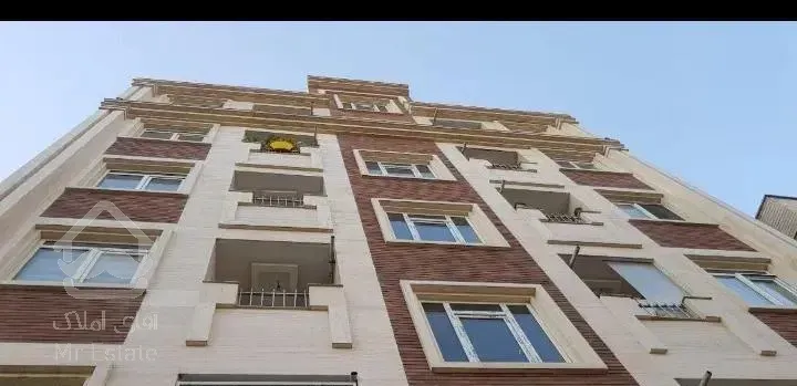 نوساز ۱۳۵ متر فول امکانات ( بالای جلال )