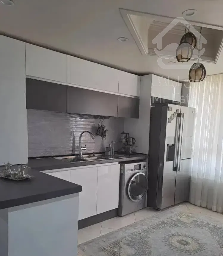 55 متر  پارکینگ و آسانسور و انباری