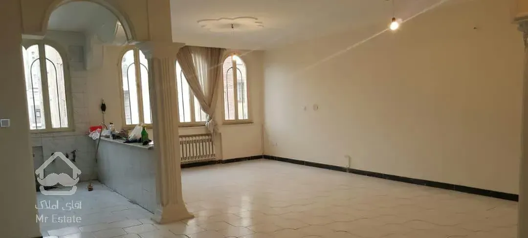 آپارتمان ۱۳۰ متر واقع در طور شمالی