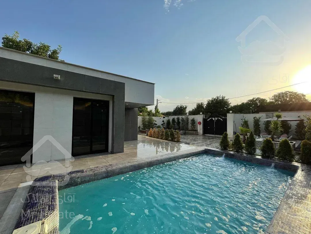 فروش ویلا لوکس مدرن ۵۳۰ متری کردان