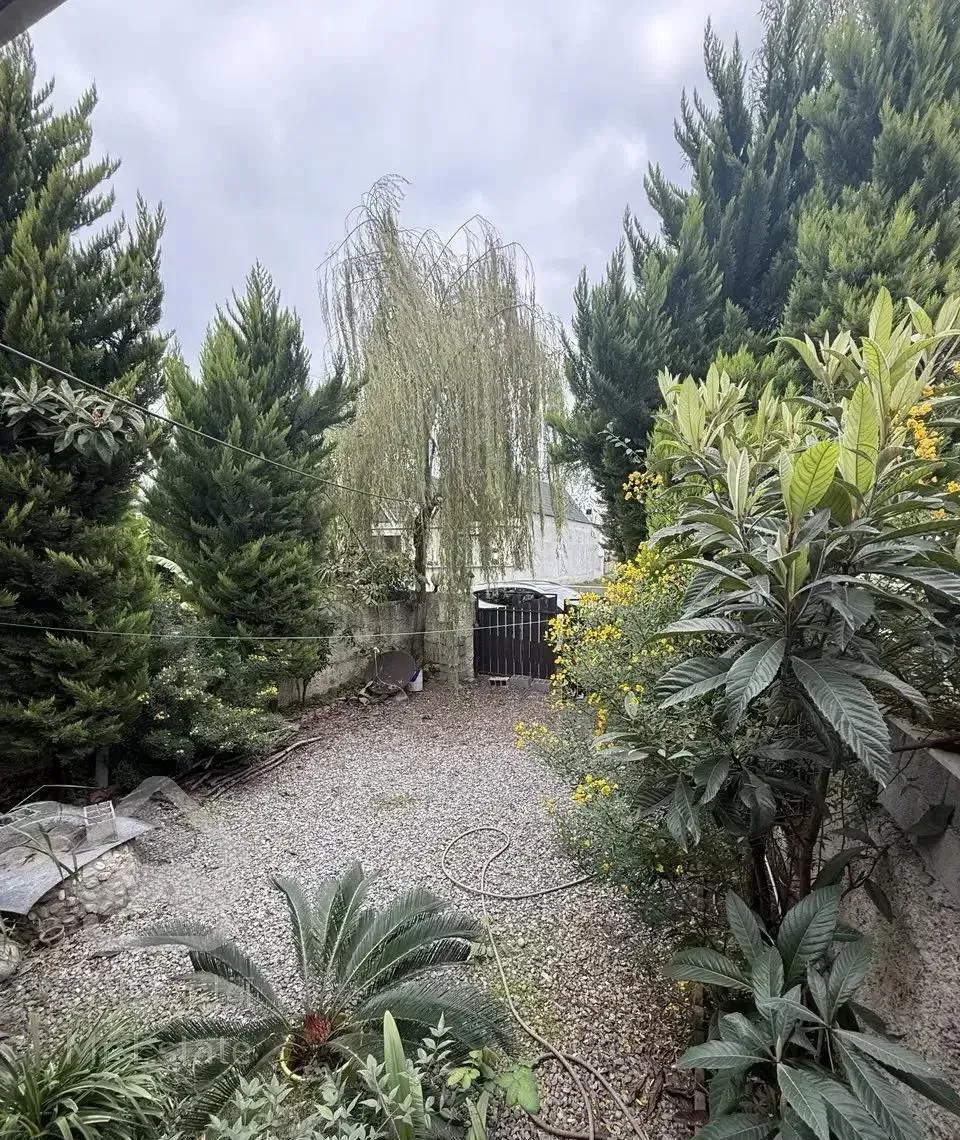 خونه ویلایی مستقل 300m سنددار فقط پول زمین