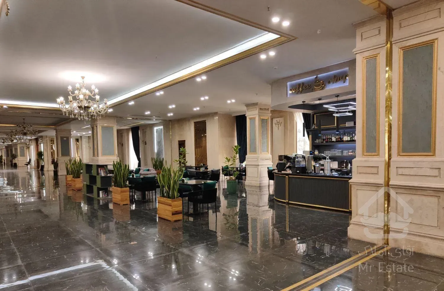 120م/آپارتمان فول مشاعات/دو پارکینگ سندی/ویو دار