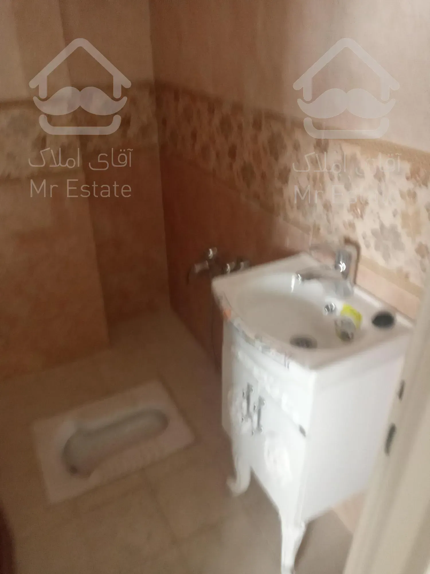 خرید آپارتمان سه خوابه نوساز فردوس شرق