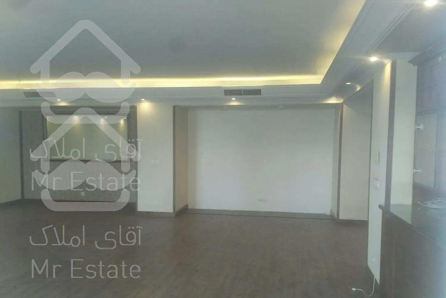 ۱۹۳متر اوین*نوسازی شده و فوق شیک*