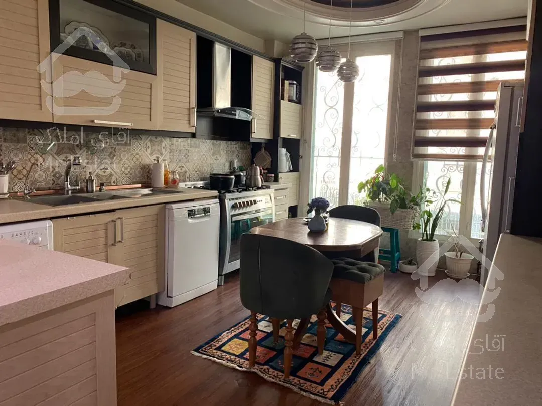 ۱۰۰متر دوخواب ۷ساله رو به آفتاب