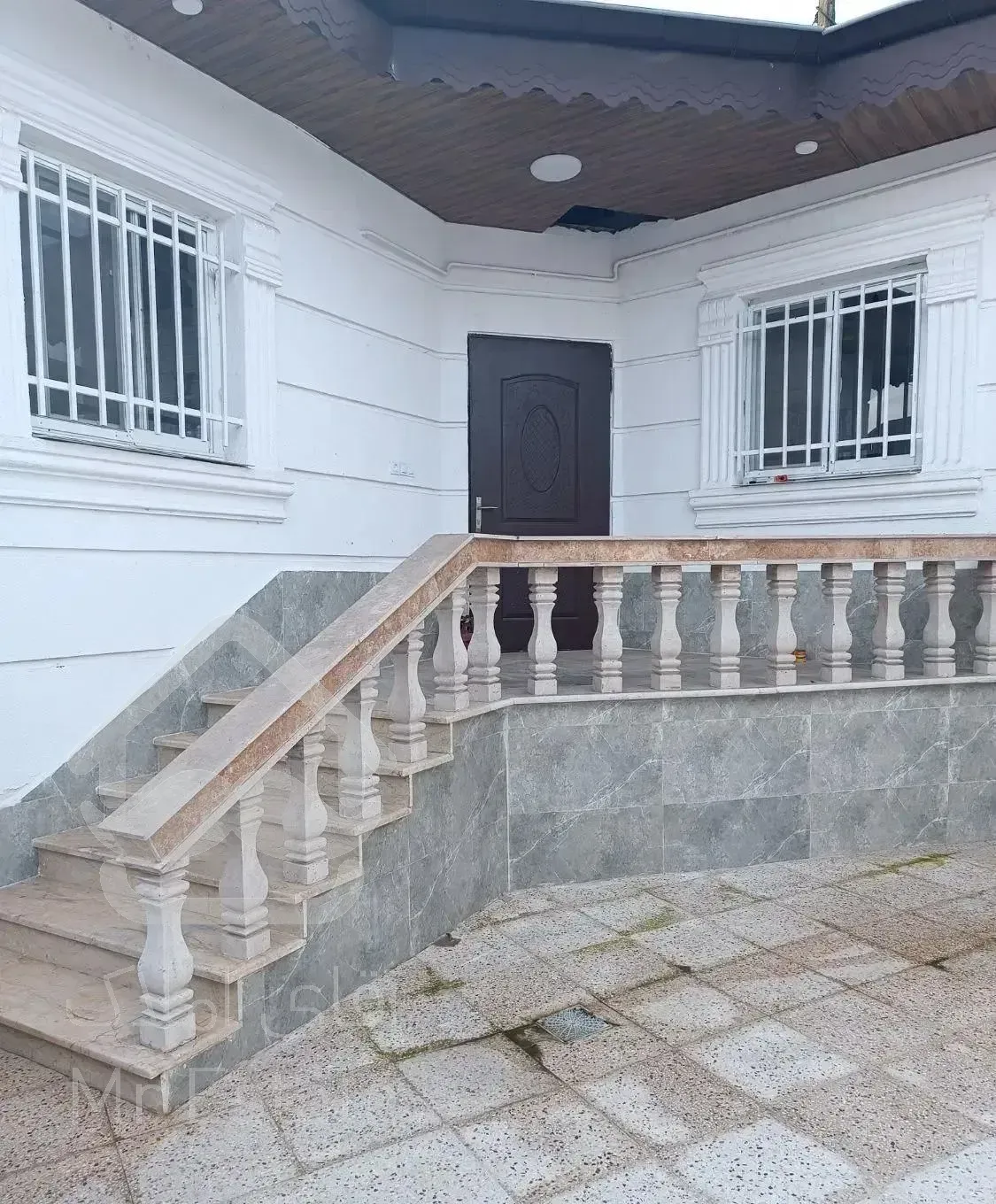 فروش ویلایی  خوش نقشه کلید نخورده در شهر رشت