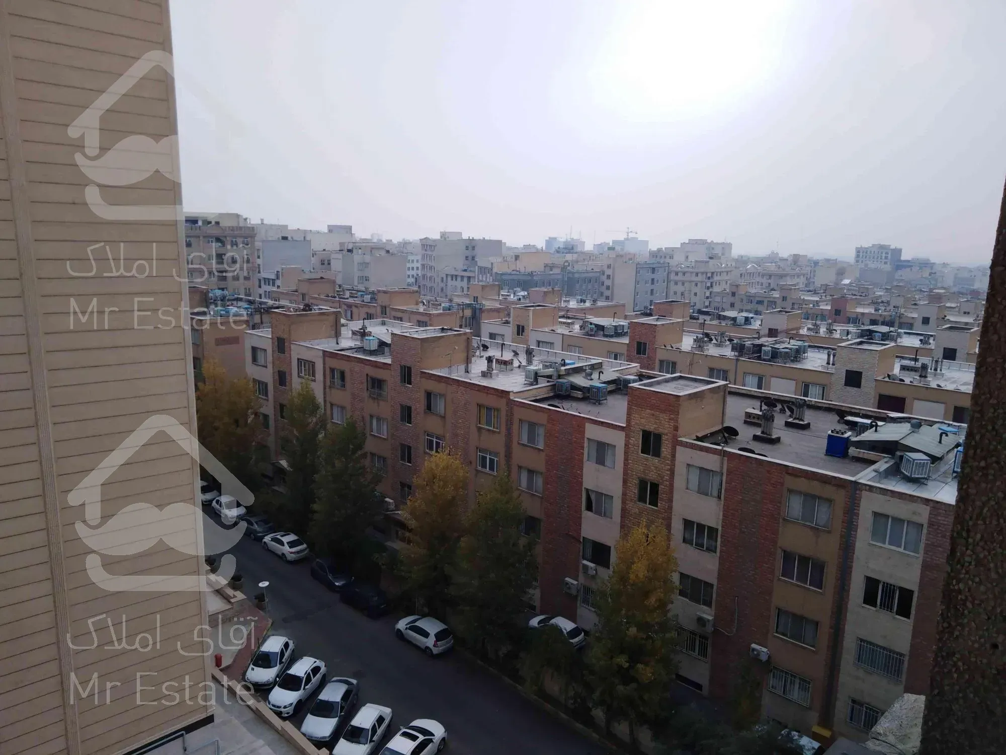 * 140 متر * سه خواب *در بلوار اباذر *