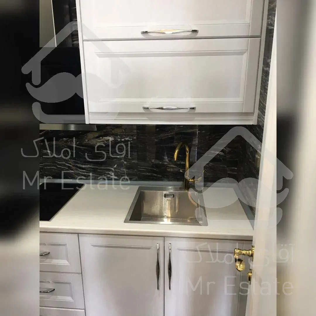 خرید موقعیت اداری ۶۸ متر نیاوران