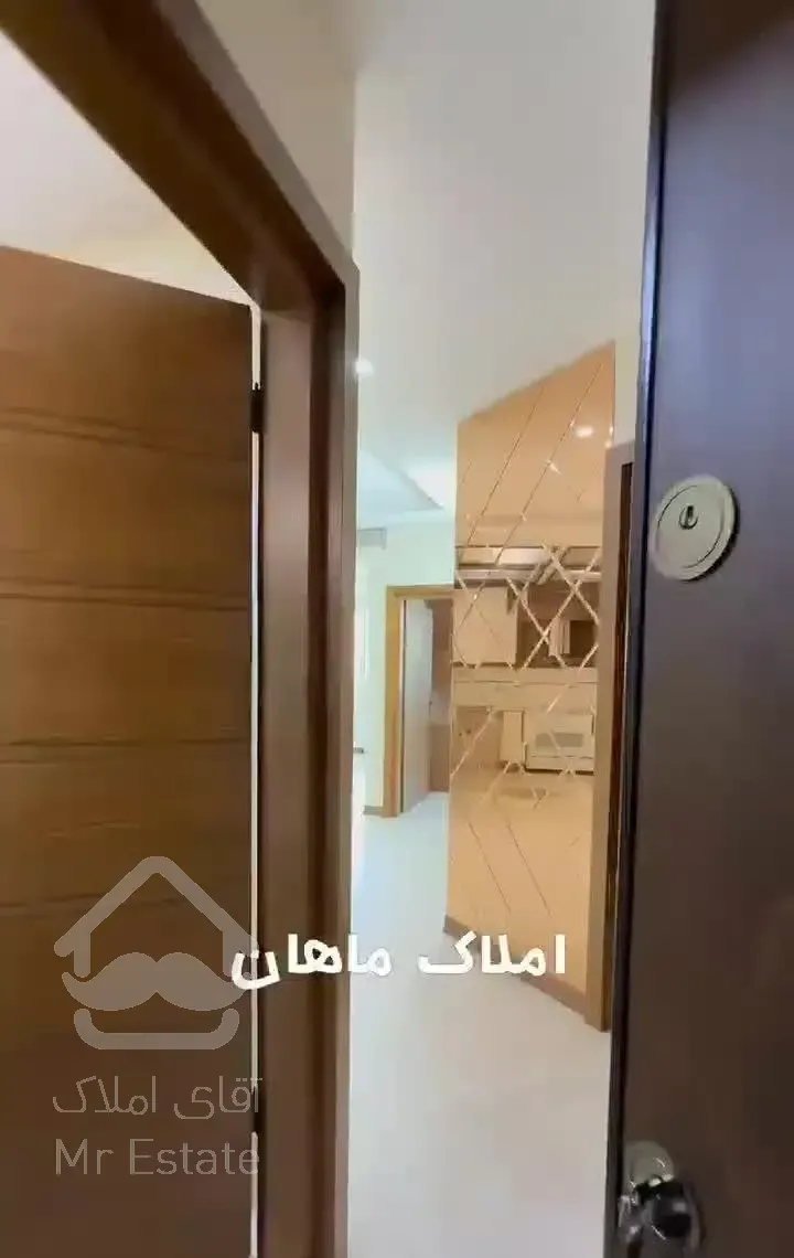 آپارتمان ۱۱۰ متری/۲ خوابه/مناسب زوج/میخک