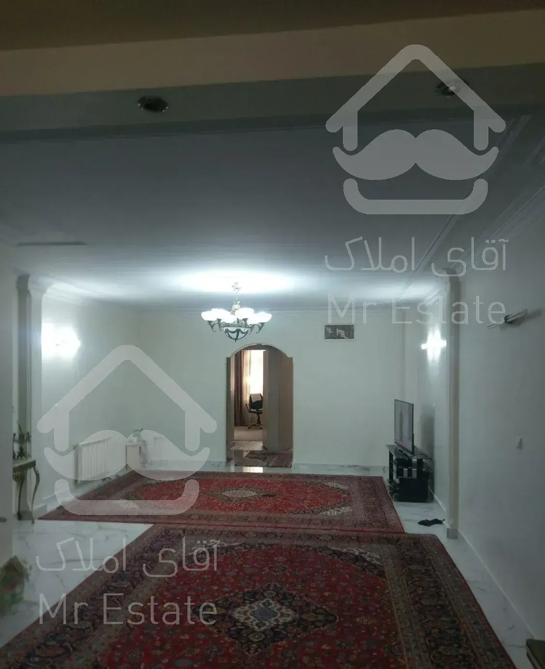 84متر دو خواب با پارکینگ  طبقه دو ونیم تهرانشرق