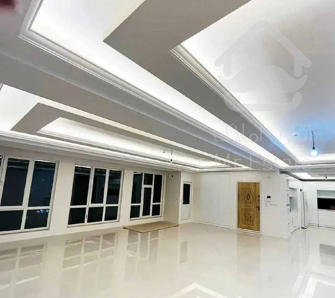 آپارتمان ۱۶۷ متری ۳ خوابه نوساز کلید نخورده