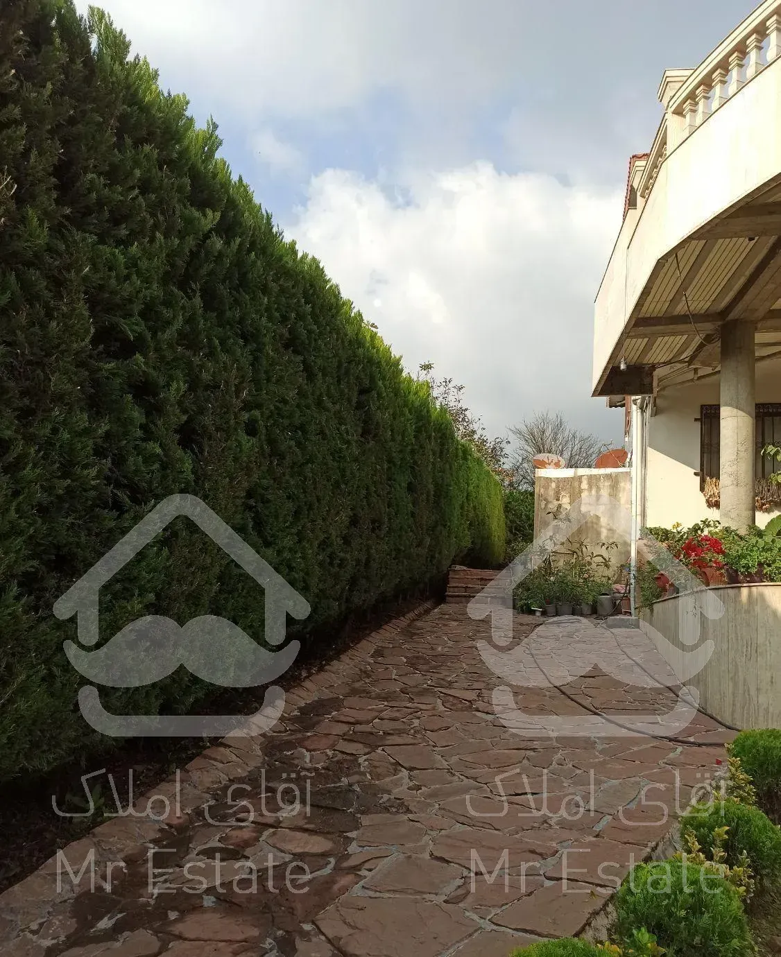 طراحی و اجرا، نگهداری فضای سبز ویلا و منازل