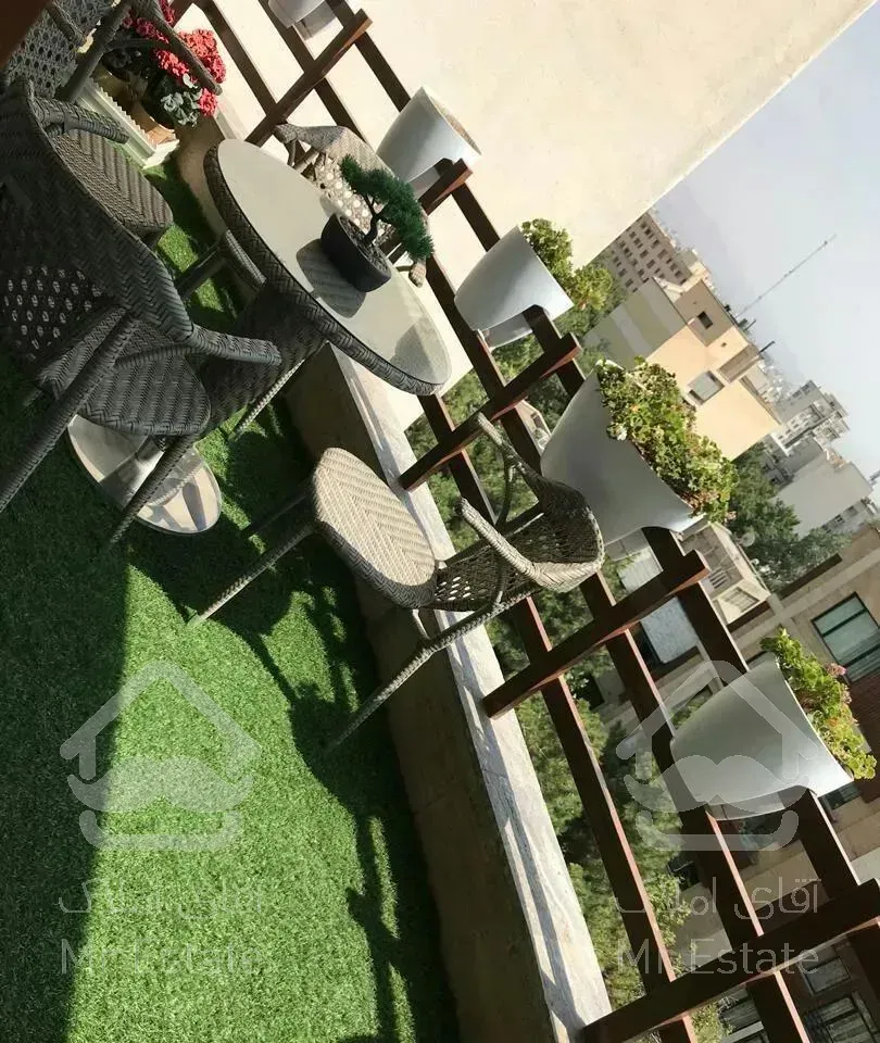 آپارتمان ۱۲۵ متری با ۲ پارکینگ در ازگل فول امکانات