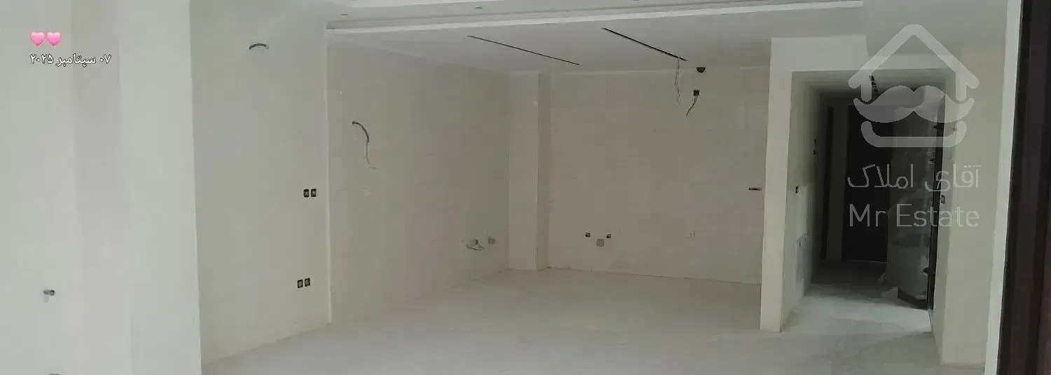 آپارتمان سه خوابه  نوساز ۱۲۰ متر در خانه اصفهان