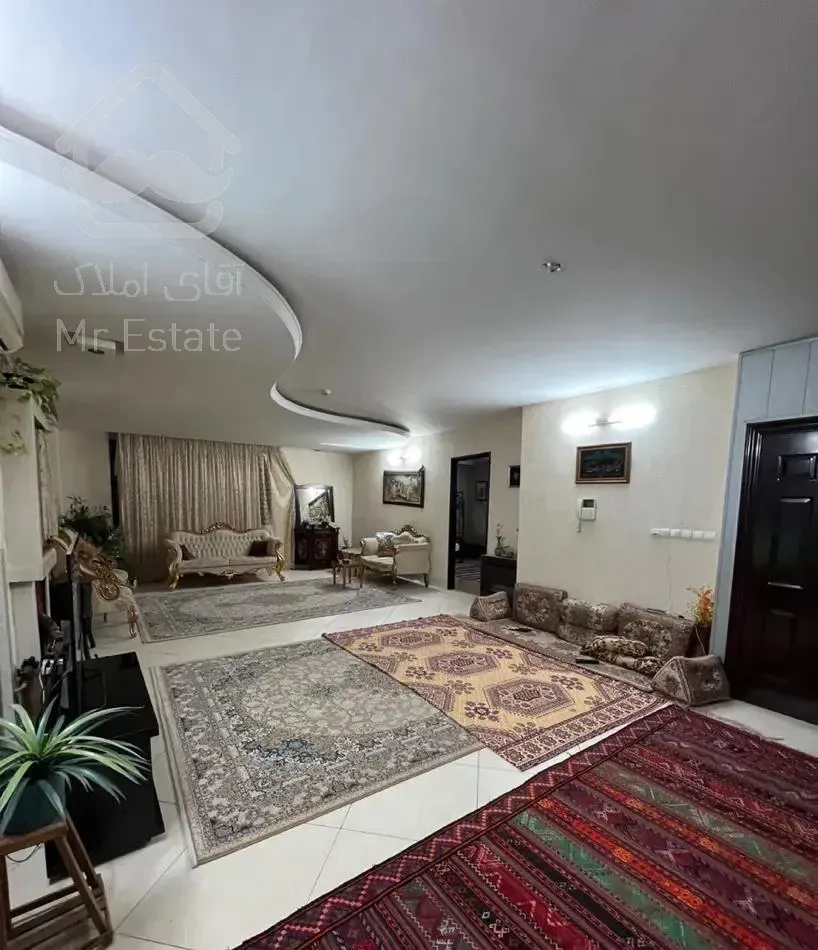 ۱۳۰ متر / ۲ خواب / تاپ لوکشین