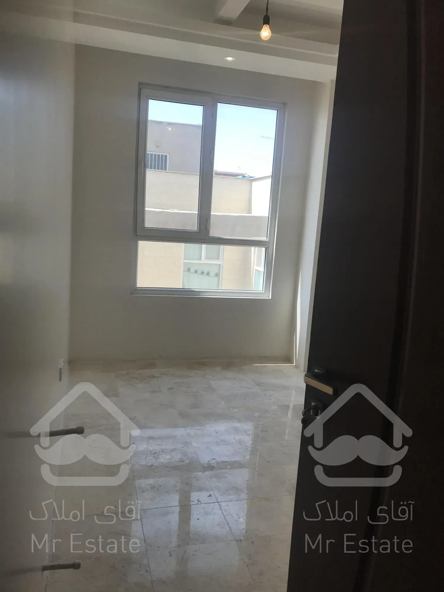 83متر آپارتمان  ( محدوده بهارشيراز )