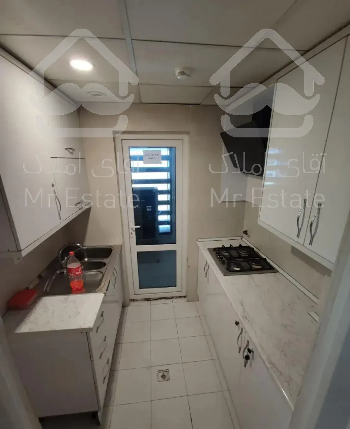 105متر فلت اداری تاپ لوکیشن دریاچه شهدای خلیج فارس