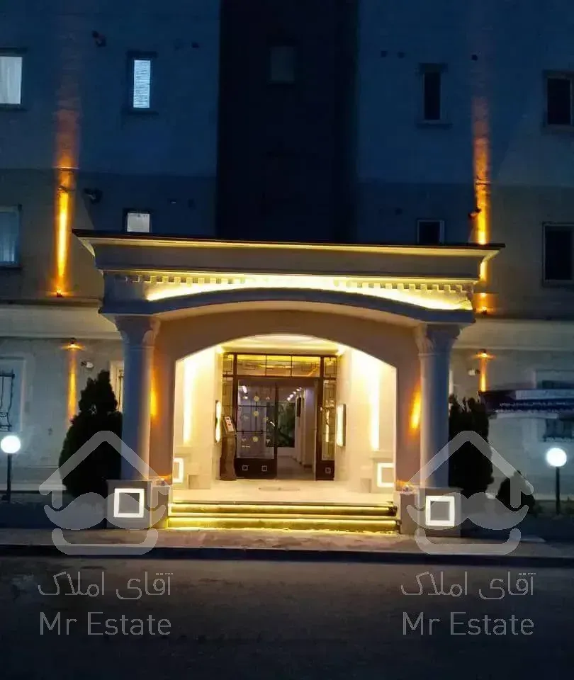 آپارتمان فاز۱۱ طبقه ۸کیلید ویو