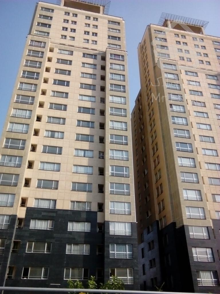 واحد آپارتمانی ۱۳۰ متری،سه خوابه در غرب تهران
