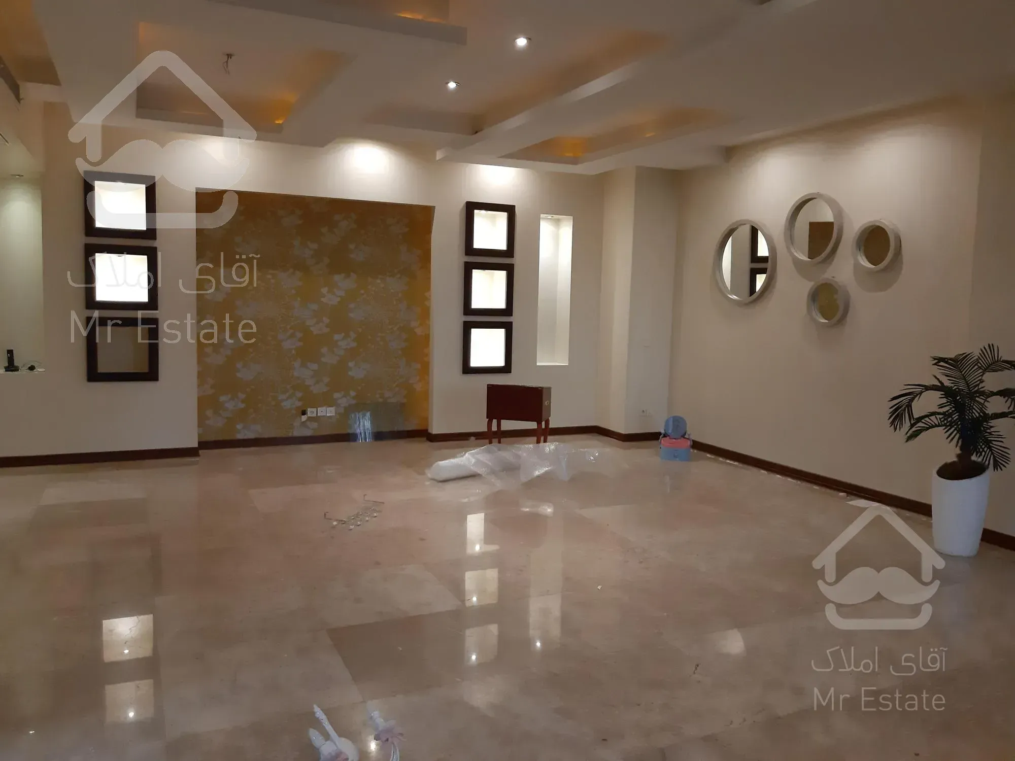 اجاره رهن آپارتمان۲۰۰مترکامرانیه فرمانیه ویو تراس ۳خواب نورگیر تک واحدی ویو