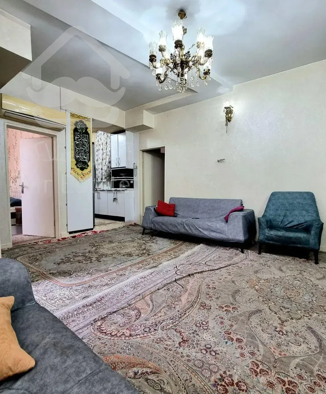 59 متر 2 خواب/سالن پرده خور/دو قدمی خیابان اصلی